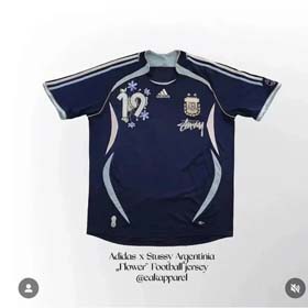 Limited Edition Trikots (30+ Stile) - 1261  